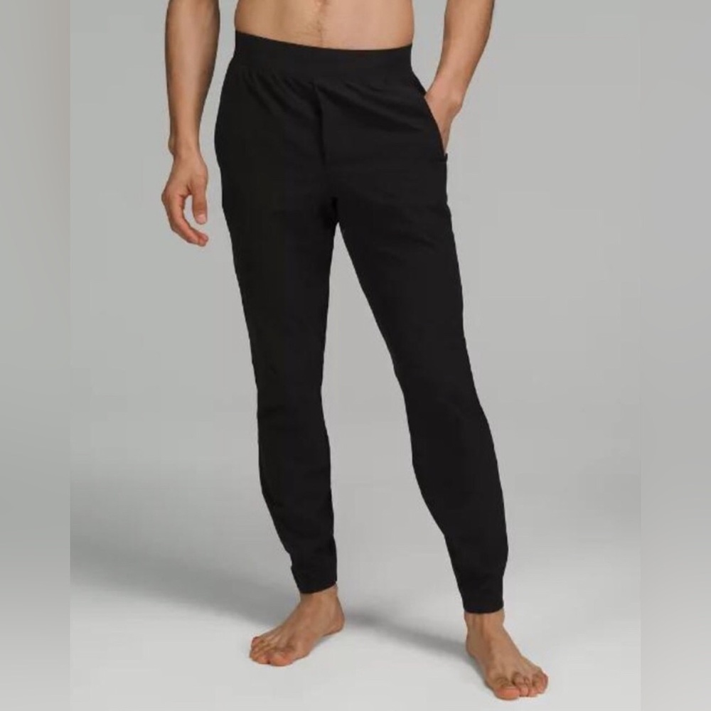 Lululemon Men’s In Mind Pants Size L Black Yoga LM5556S